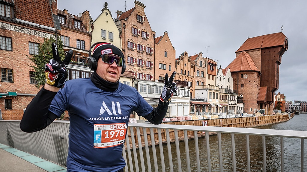 Run through the city of Gdańsk's historic old town