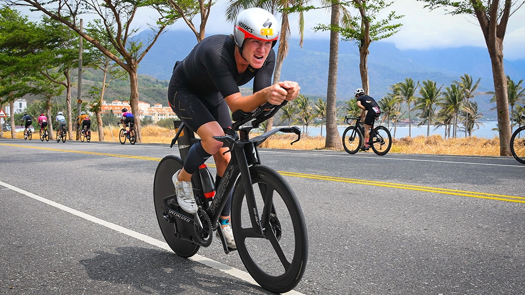 Race through the spectacular Taitung region on Taiwan’s southern coast