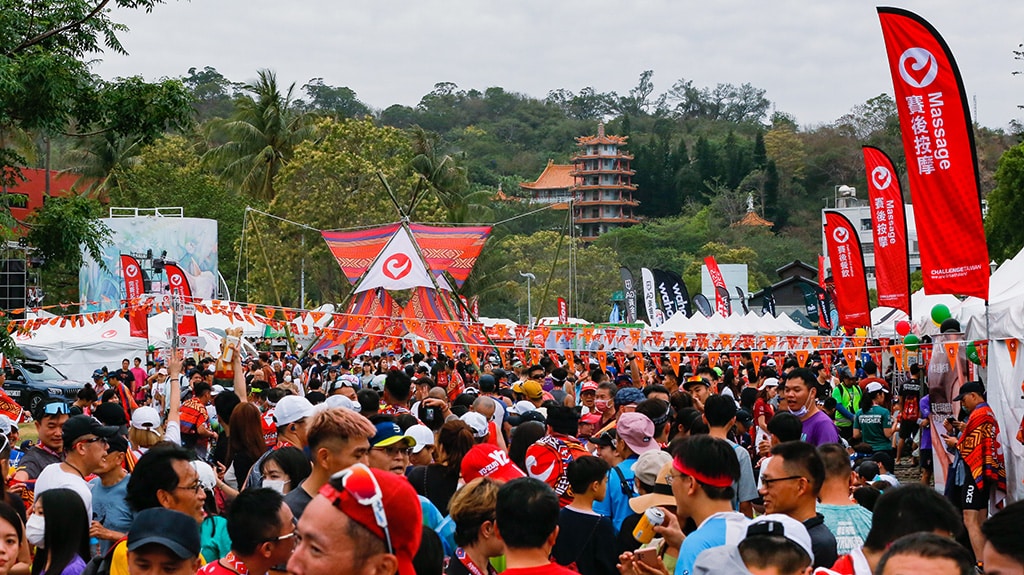 Enjoy the huge expo – there’s nothing else quite like it!