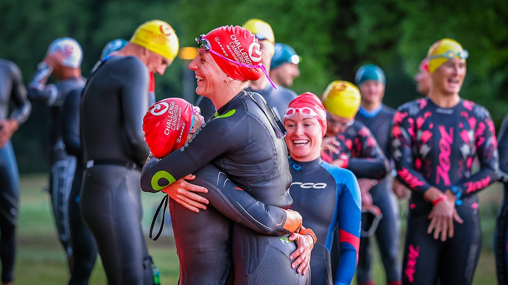 Great for spectators who can watch the whole swim from the foreshore, see loved ones and team mates on the bike several times as they pass the magnificent Rond Terrace event site and then watch them several times on the run