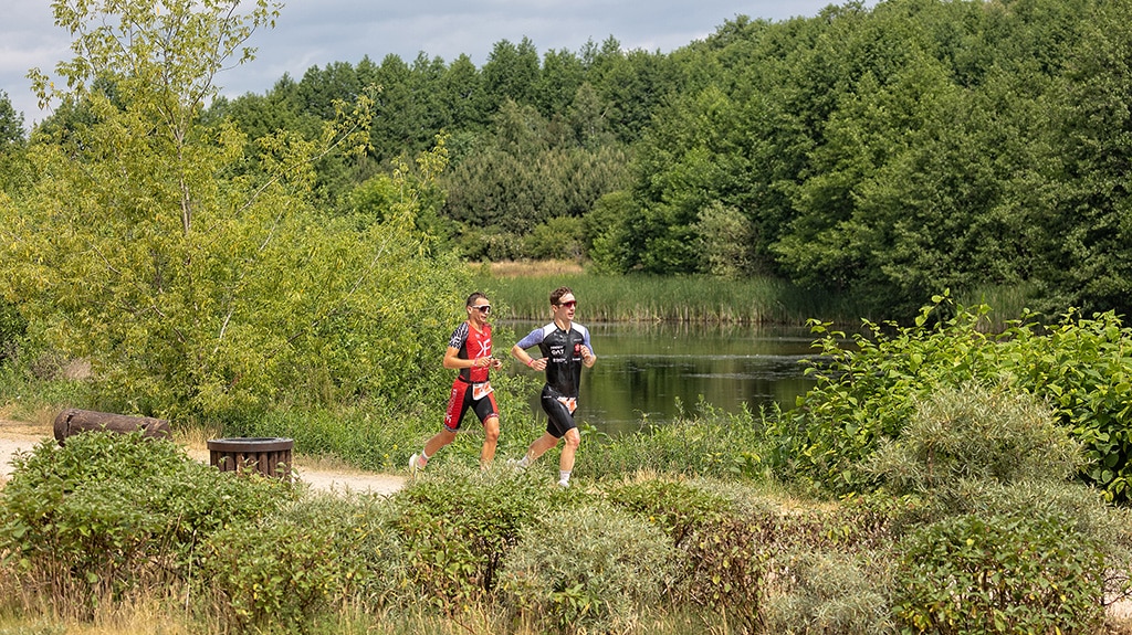 Beautiful and flat run course along the beach and through the woodland park